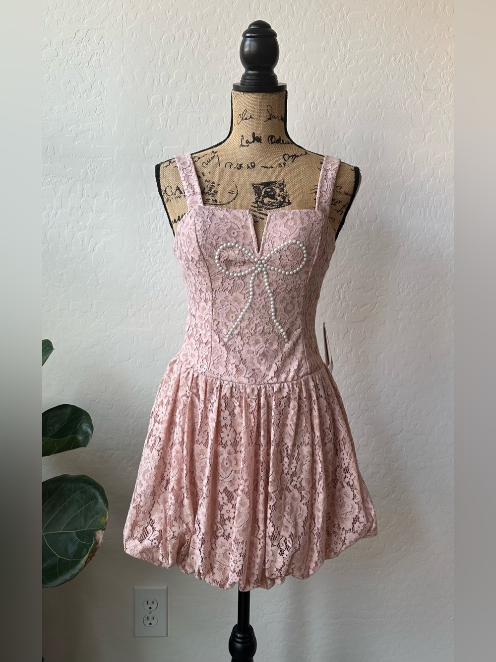 New City Vibe Elegant Pink Lace Fit-and-Flare Dress with Pearl Bow